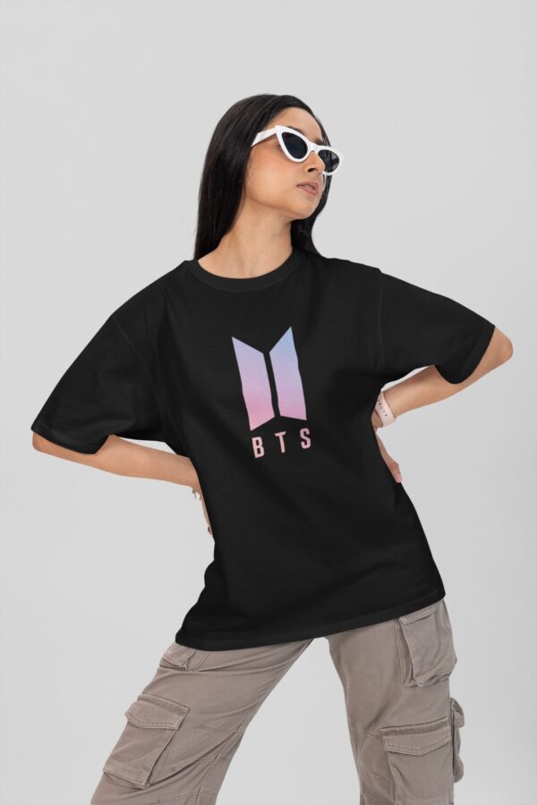 BTS Oversized tshirt by dudle